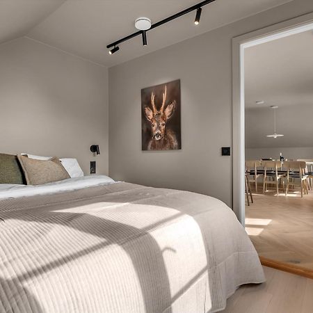 The Loft - Central Top Floor Apartment With 4 Bedrooms トロムソ エクステリア 写真